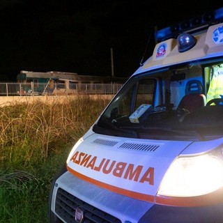 Auto contro un albero, morti quattro giovanissimi nel tarantino