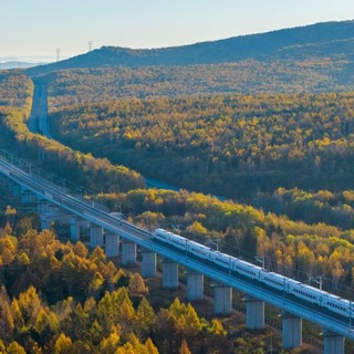 La Cina presenta un piano per l’innovazione sci-tech del settore ferroviario