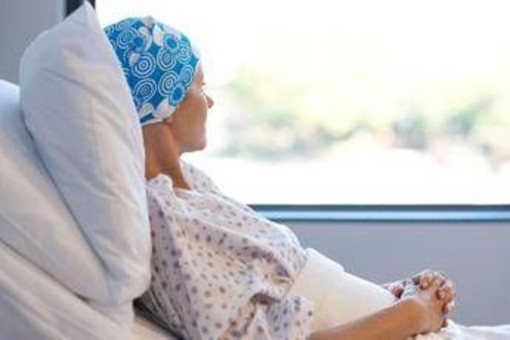 Tumori, svolta da immunoterapia pre-intervento: &quot;Carichiamo le difese prima del bisturi&quot;