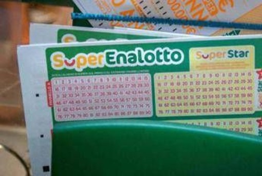 SuperEnalotto, numeri combinazione vincente oggi 3 luglio