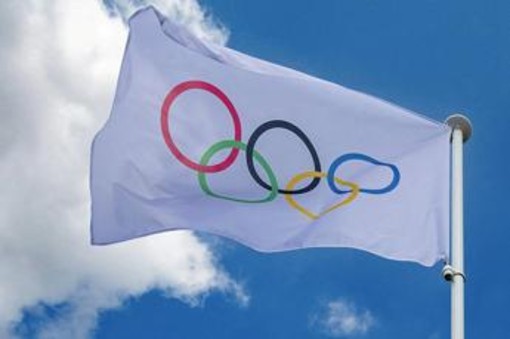 Cio riammette gli atleti russi e Comitato olimpico russo, resta bando per bandiera e inno