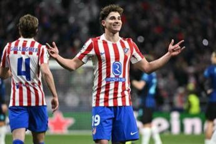 Atletico Madrid-Inter, annullato e poi convalidato il gol di Alvarez. Cos'è successo Atletico Madrid-Inter, annullato e poi convalidato il gol di Alvarez. Cos'è successo