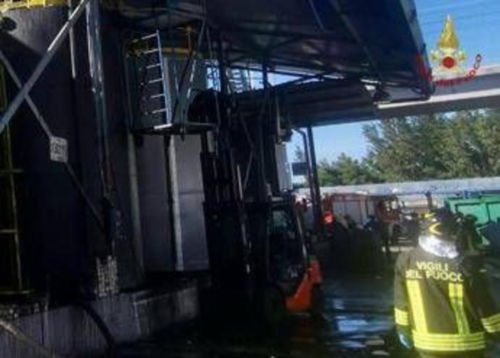 Esplosione in azienda a Marcianise, morti tre operai