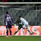 Fiorentina sconfitta 1-0 in casa dall’Aek, i viola non si sbloccano Fiorentina sconfitta 1-0 in casa dall’Aek, i viola non si sbloccano