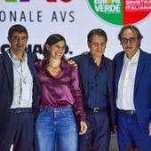 Centrosinistra, prove di unità dei leader sul palco di Avs. Tra dubbi di Conte su Renzi, nodo Kiev e primarie sullo sfondo