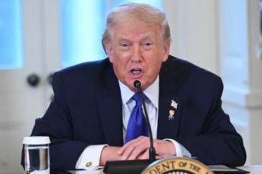 Venezuela, Trump: "Trenta milioni di barili di petrolio per gli Usa" Venezuela, Trump: "Trenta milioni di barili di petrolio per gli Usa"