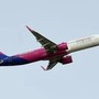 Forti turbolenze, paura sul volo Alicante-Roma: dirottato a Bologna