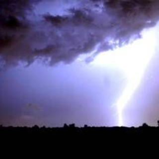 Temporali al Centro-Sud, oggi allerta gialla per maltempo in 7 regioni