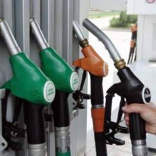 L'Italia e la guerra Israele-Iran, aumentano i prezzi della benzina?