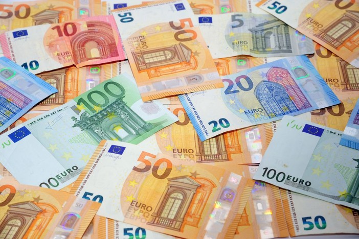 Banche, ad aprile prestiti +2,8% su base annua Banche, ad aprile prestiti +2,8% su base annua