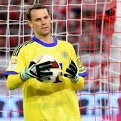 Bayern, uscita horror di Neuer e Augusta in vantaggio dopo 5 secondi Bayern, uscita horror di Neuer e Augusta in vantaggio dopo 5 secondi