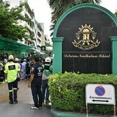 Thailandia, sparatoria in una scuola vicino a Bangkok: 2 morti e 15 feriti Thailandia, sparatoria in una scuola vicino a Bangkok: 2 morti e 15 feriti