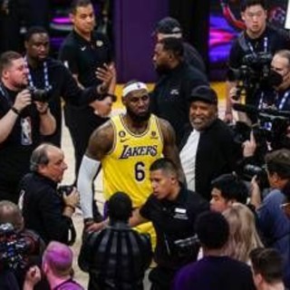 LeBron James, oggi la sua &quot;Second Decision&quot;. Ipotesi ritiro