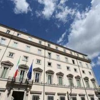 Manovra, nuovo vertice a Palazzo Chigi. Sono 105 gli emendamenti inammissibili Manovra, nuovo vertice a Palazzo Chigi. Sono 105 gli emendamenti inammissibili