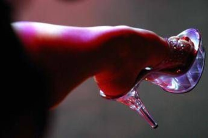 Stretta sul porno online, scatta obbligo verifica maggiore età per accedere a 48 siti web Stretta sul porno online, scatta obbligo verifica maggiore età per accedere a 48 siti web