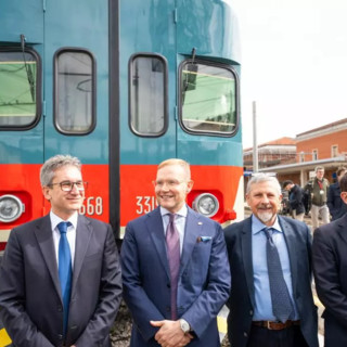 Treni, a Fabriano due automotrici storiche rigenerate in chiave green