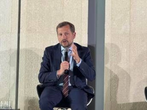 Monti (Lombardia): &quot;Coinvolgere tutti gli stakeholder in sostenibilità sociale&quot;