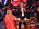 Iva Zanicchi scrive a De Martino: "Rispondimi'. Il siparietto a 'BellaMa' Iva Zanicchi scrive a De Martino: "Rispondimi'. Il siparietto a 'BellaMa'