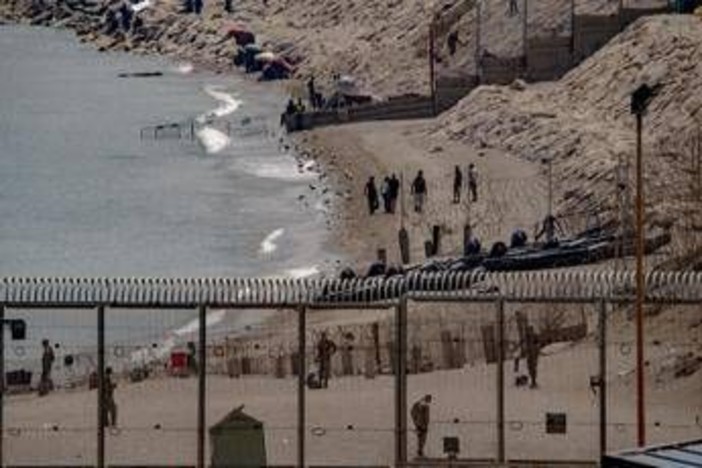 Migranti, Italia proroga i controlli alla frontiera con la Spagna per altri sette giorni