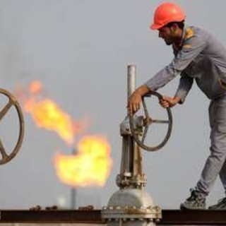 Ue, stop importazioni gas e petrolio da Russia dal 2028