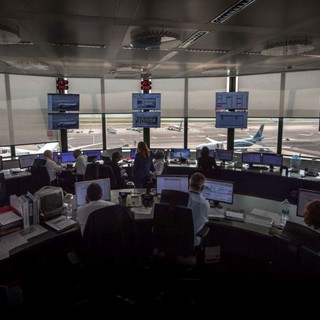 Enav “Riduzione del traffico aereo per anomalie alla rete di trasmissione dati”
