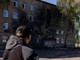 Ucraina, drone russo colpisce scuola a Kiev: paura e bambini nei rifugi