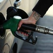 Carburanti, benzina al massimo del 2026: prezzi verso 1,97 euro al litro Carburanti, benzina al massimo del 2026: prezzi verso 1,97 euro al litro