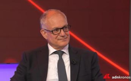Gualtieri: "Concerto di Ultimo è stato uno straordinario successo, resterà nella storia" Gualtieri: "Concerto di Ultimo è stato uno straordinario successo, resterà nella storia"