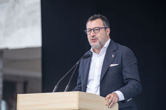 Carburanti, Salvini “Sbloccati fondi per un miliardo, da oggi pagamenti” Carburanti, Salvini “Sbloccati fondi per un miliardo, da oggi pagamenti”