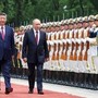 Cina-Russia, Putin a Pechino. Xi: "Tra noi relazione solida basata su fiducia reciproca" Cina-Russia, Putin a Pechino. Xi: "Tra noi relazione solida basata su fiducia reciproca"