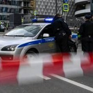 Ucraina, pioggia di droni sulla Russia: Mosca ne abbatte 122