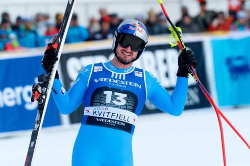 Paris vince la discesa libera alle finali di Coppa del mondo