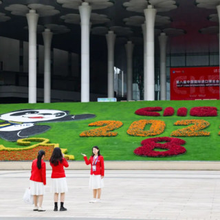 Cina: ottava edizione di CIIE si è aperta a Shanghai