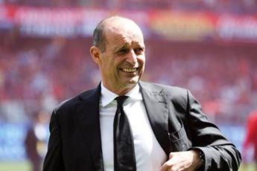 Allegri al Napoli? Da "Acciughina ingiocabile" a "esperto vincente", Max 'agita' i tifosi azzurri in Parlamento Allegri al Napoli? Da "Acciughina ingiocabile" a "esperto vincente", Max 'agita' i tifosi azzurri in Parlamento