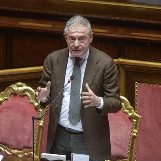 Urso “Italia non arretra, il Pil si consolida e cresce”