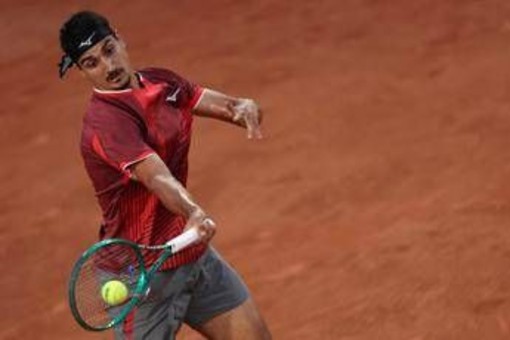 Roland Garros, Sonego vince e avversario litiga con arbitro: "Ti devi scusare" Roland Garros, Sonego vince e avversario litiga con arbitro: "Ti devi scusare"