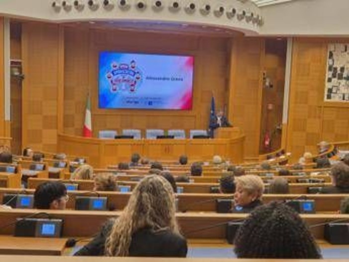 Giovani Ambasciatori Moige portano in Parlamento sfide per un digitale sicuro e responsabile Giovani Ambasciatori Moige portano in Parlamento sfide per un digitale sicuro e responsabile