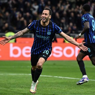Inter in finale di Coppa Italia, Como piegato 3-2 in rimonta