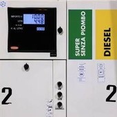 Caro carburanti, Ferragosto salato per chi si sposta in auto: pieno di gasolio costa oltre 22 euro in più rispetto all'anno scorso﻿