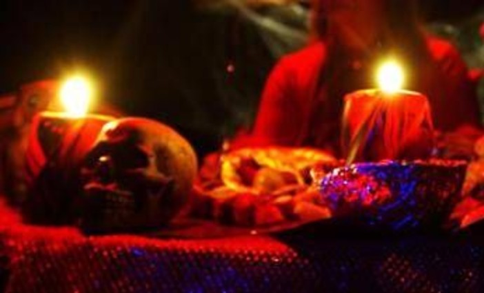 &quot;Satanisti come neonazisti&quot;, la Russia li mette al bando