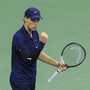 Sinner piega Auger-Aliassime, finale con Alcaraz all’Us Open
