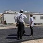 Cisgiordania, coloni assediano case palestinesi a Qusra. Ambasciatore Huckabee: "Atto di terrorismo" Cisgiordania, coloni assediano case palestinesi a Qusra. Ambasciatore Huckabee: "Atto di terrorismo"