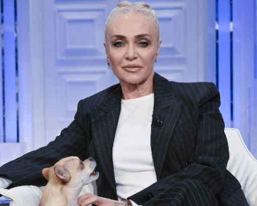 Paola Barale: &quot;Per fare la sosia di Madonna guadagnavo 1 milione di lire a serata&quot;