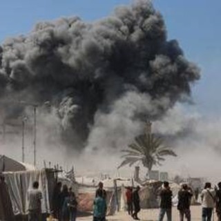 Gaza, Israele demolisce oltre 1800 edifici e avverte: &quot;Lasciate la città&quot;