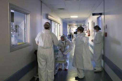 Covid: reintegro medici no Vax radiati, anestesisti Siaarti: "Pericoloso precedente"