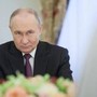 Ucraina, Putin elogia Trump: &quot;È coraggioso, cerca davvero di risolvere il conflitto con Kiev&quot;