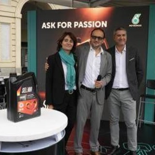 Auto: PETRONAS Lubricants International lancia il nuovo lubrificante Selenia