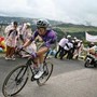O'Connor vince in solitaria la tappa regina del Tour de France, Pogacar stacca Vingegaard
