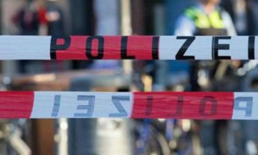Terrore al Pride di Berlino, furgone sulla folla: diversi feriti