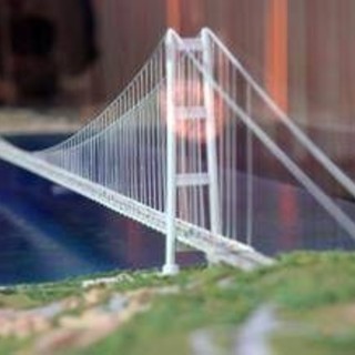 Ponte sullo Stretto, Salvini: "Toni più bassi? Non mi interessano gli scontri" Ponte sullo Stretto, Salvini: "Toni più bassi? Non mi interessano gli scontri"